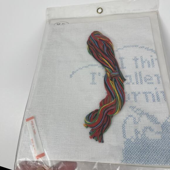 Malina Cross Stitch Kit Peanuts Snoopy 8110 020 Lazy Morning 11x14 Inch Vintage - Picture 4 of 4